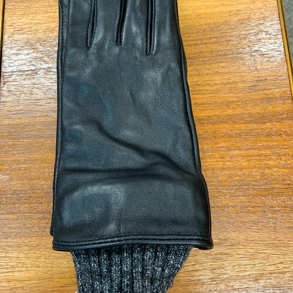 Black leather gloves size XS/S